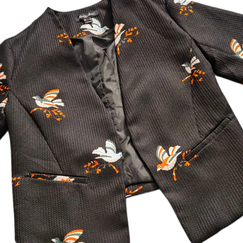 Retro Patterned Blazer - Picture 2 of 2